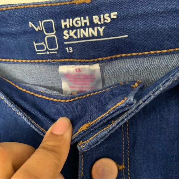 Skinny Jeans - Picture 3 of 4